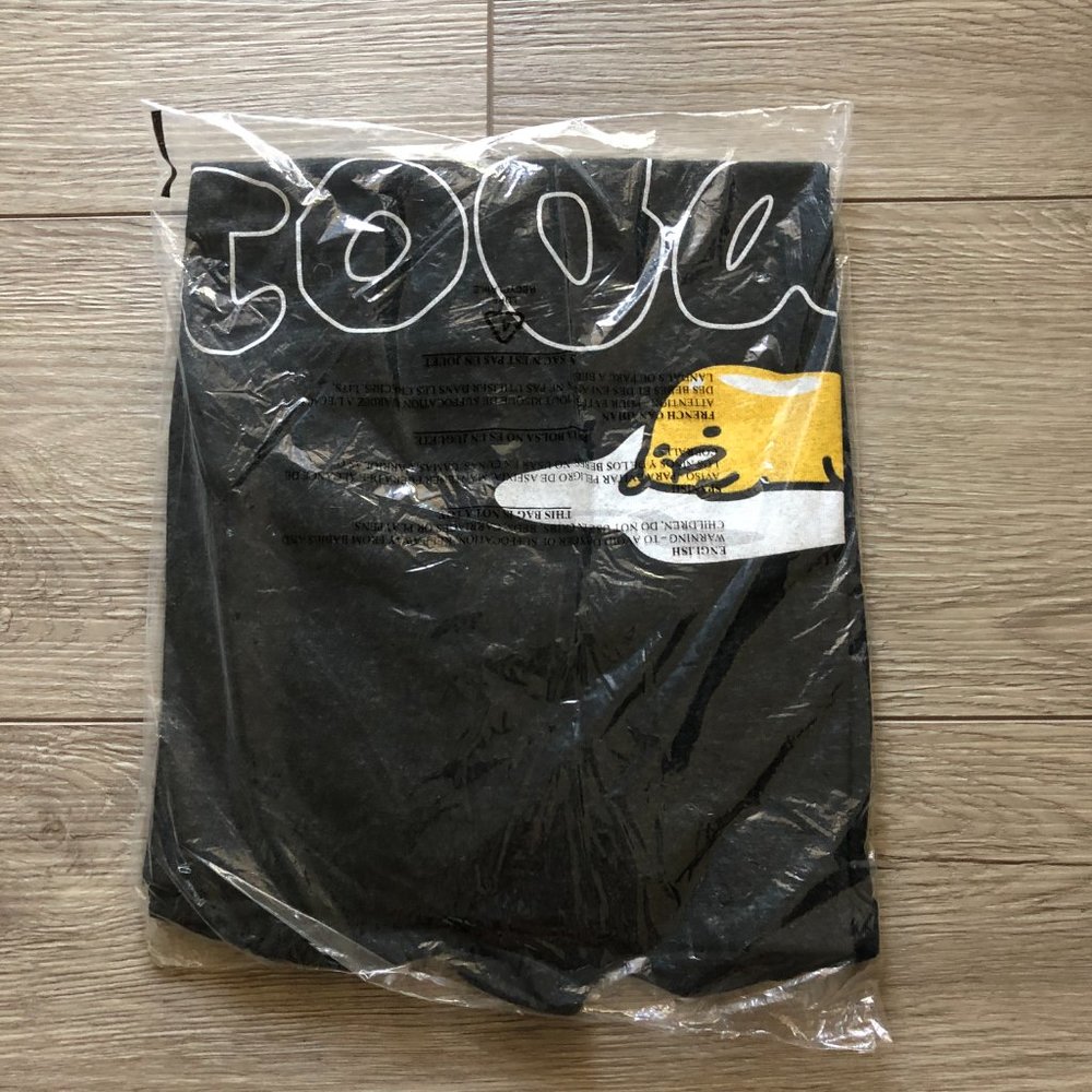SDCC 2017 Comic Con Hello Sanrio Exclusive Gudetama Unisex Shirt black M